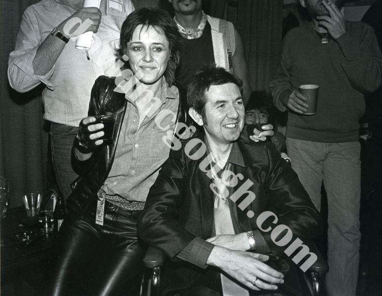 Ronnie Lane and wife, Boo Oldfield 1983, NY.jpg